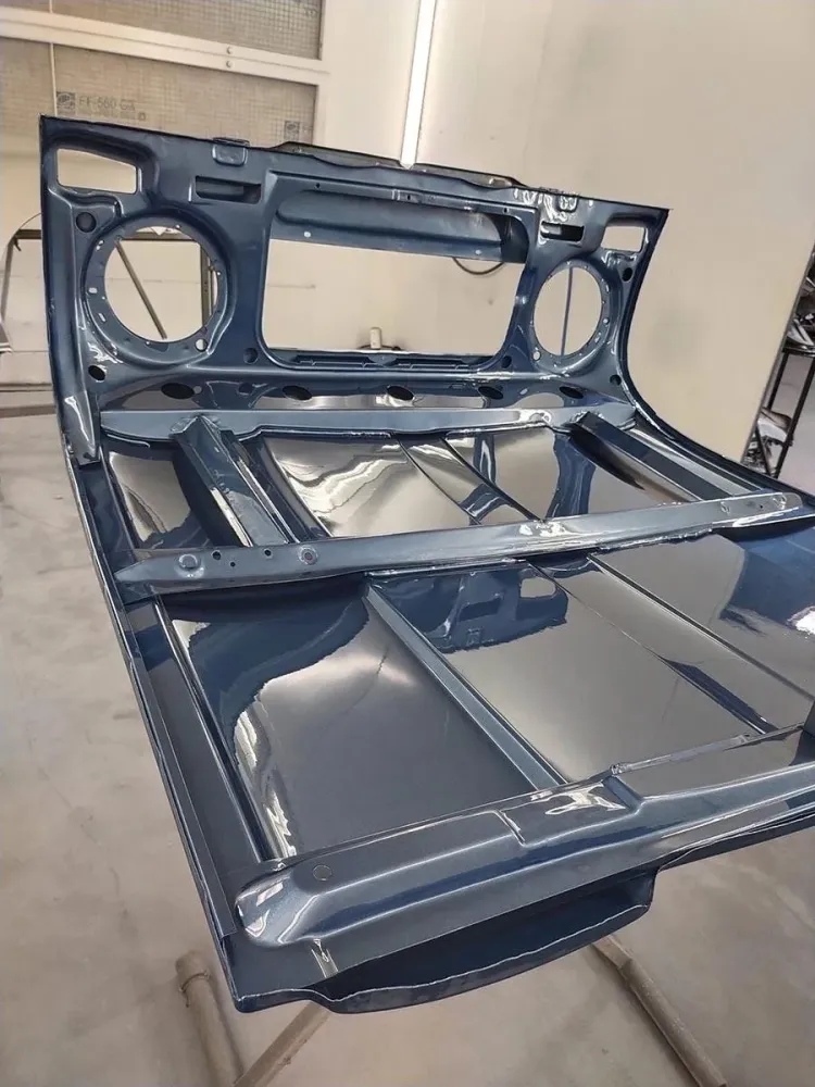 peinture capot voiture