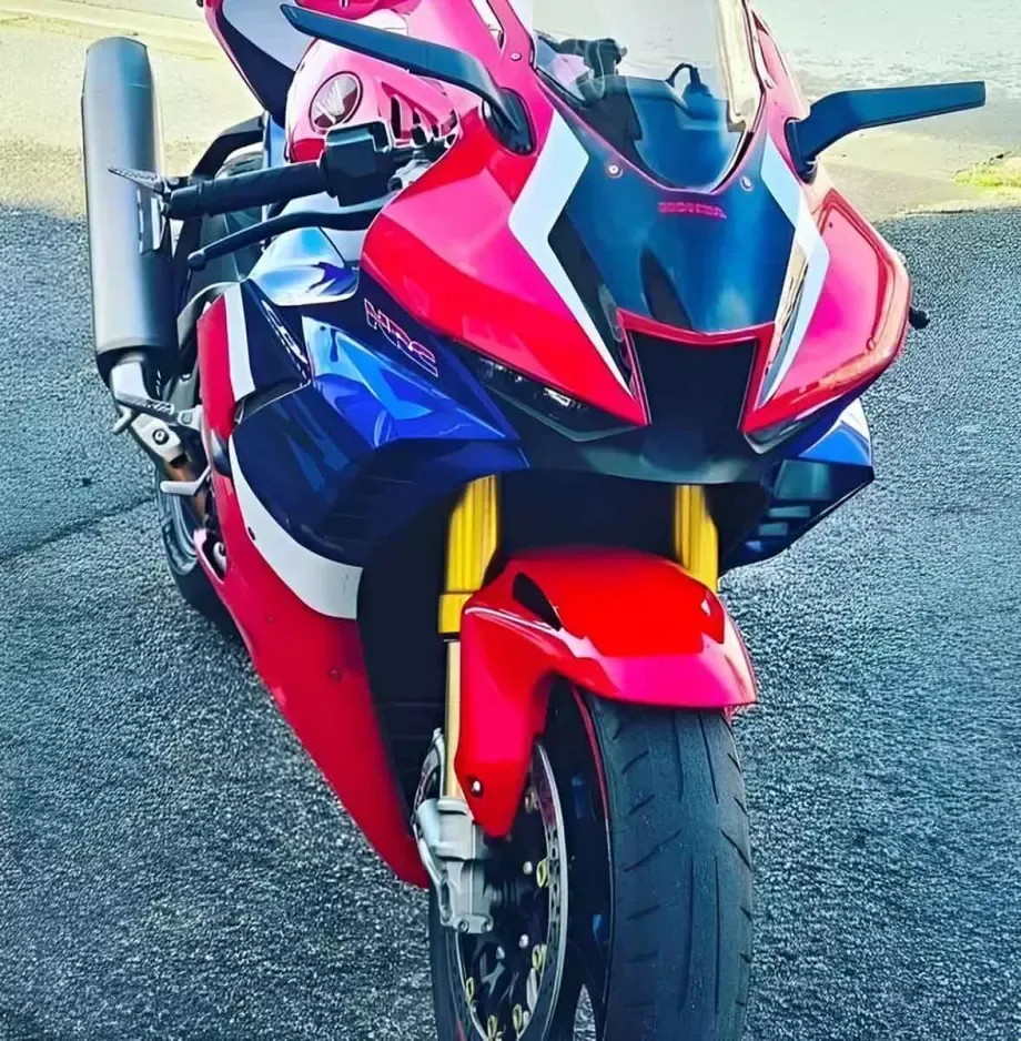 peinture moto à Confort-Meilars